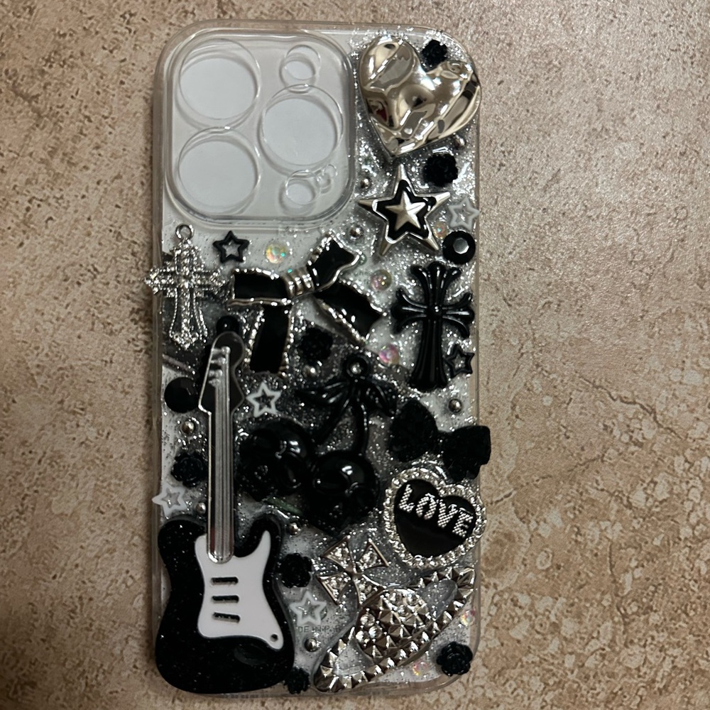 Custom Decorative Black and Silver Phone Case iPhone 16 pro